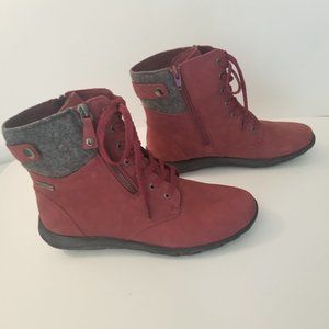 Cobb Hill By Rockport, Anisa 3 Buckle Burgundy/ Cranberry  Leather Boots (size 8